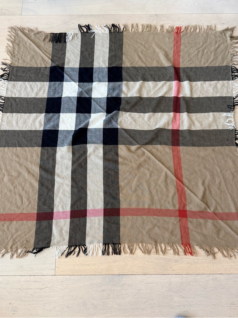 Burberry Beige And Black Fringed Merino Scarf